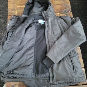 Columbia Men's Black Performance Jacket